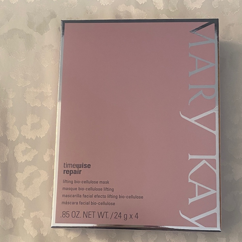 Mary Kay Timewise Repair Lifting Mask in Pink Packaging